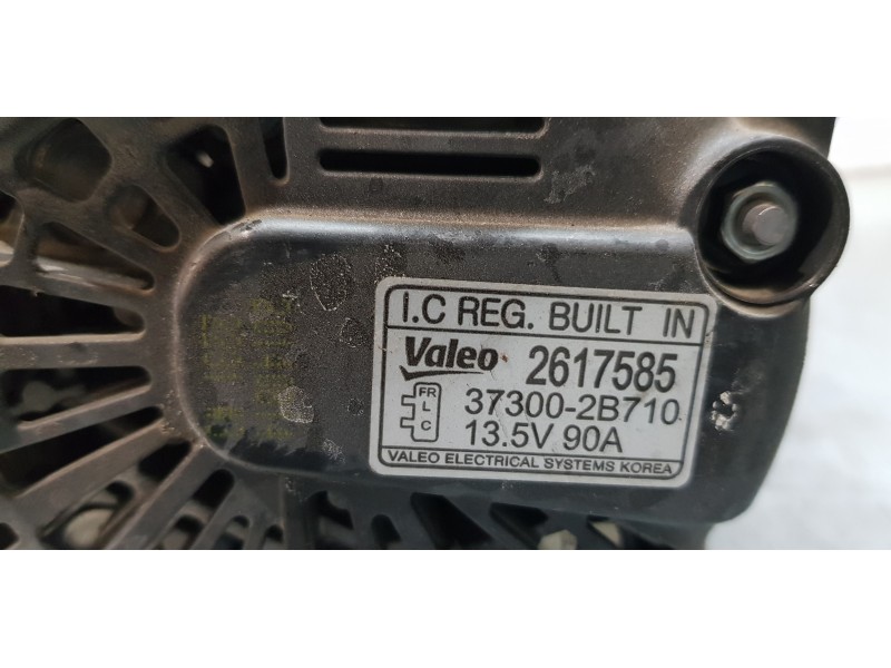 Recambio de alternador para kia cee´d attract referencia OEM IAM 373002B710  