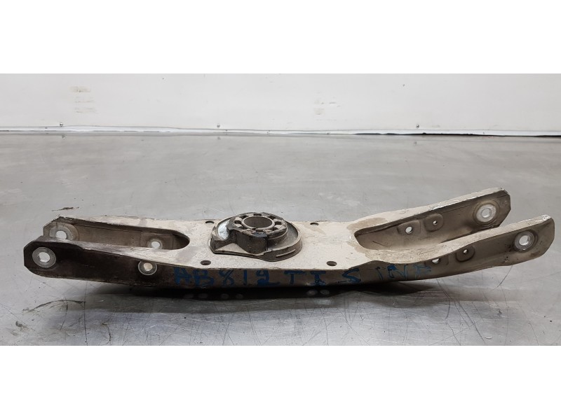 Recambio de brazo suspension superior trasero izquierdo para infiniti qx30 premium referencia OEM IAM 551B05DJ0A  