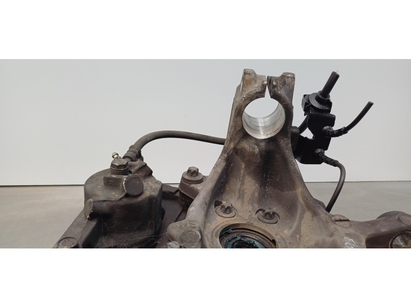 Recambio de mangueta delantera derecha para renault scenic iv grand zen referencia OEM IAM 400103354R  