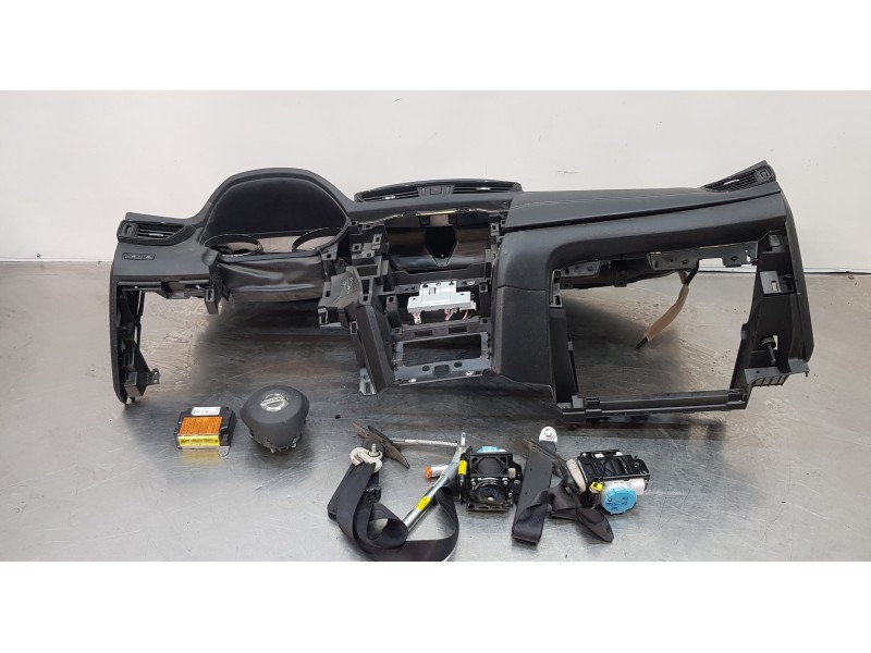 Recambio de kit airbag para nissan x-trail (t32) acenta 4x4 referencia OEM IAM 682004CC1A  