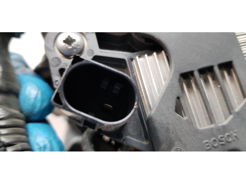 Recambio de alternador para volvo xc60 inscription awd referencia OEM IAM 36011427  