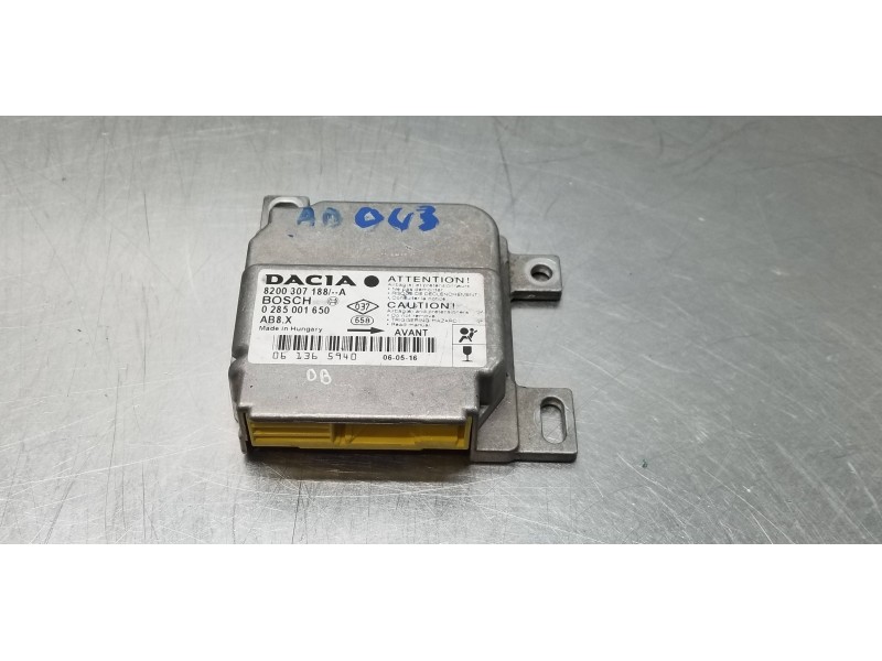 Recambio de centralita airbag para dacia logan básico referencia OEM IAM 8200307188 0285001650  Recambio de centralita airbag para dacia logan básico referencia OEM IAM 8200307188 0285001650