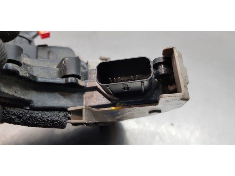 Recambio de cerradura puerta trasera derecha para kia ceed sportswagon tech referencia OEM IAM 81420J7000  