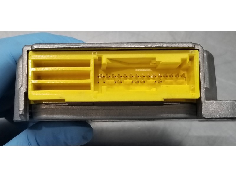 Recambio de centralita airbag para dacia logan básico referencia OEM IAM 8200307188 0285001650  Recambio de centralita airbag para dacia logan básico referencia OEM IAM 8200307188 0285001650