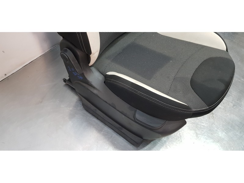 Recambio de juego asientos completo para fiat 500 l (330) urban referencia OEM IAM   