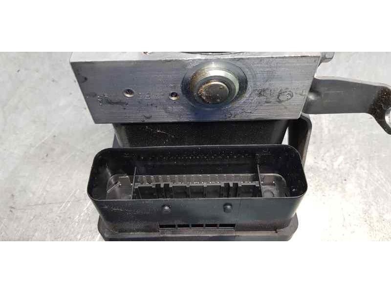 Recambio de abs para bmw serie 3 berlina (e90) 320d referencia OEM IAM 677221301  