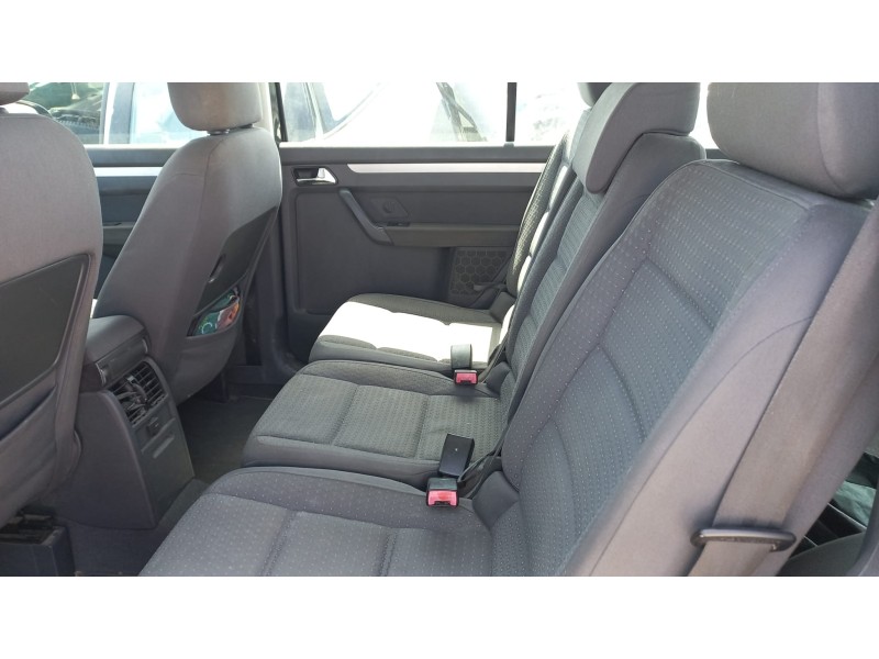 volkswagen touran (1t1) del año 2005