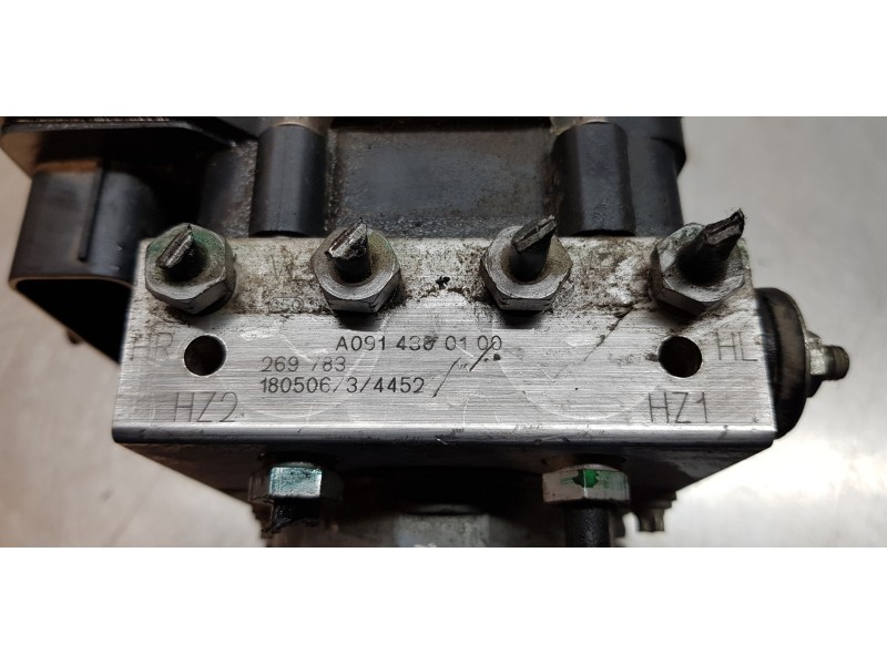 Recambio de abs para infiniti qx30 premium referencia OEM IAM 47660HW31A  