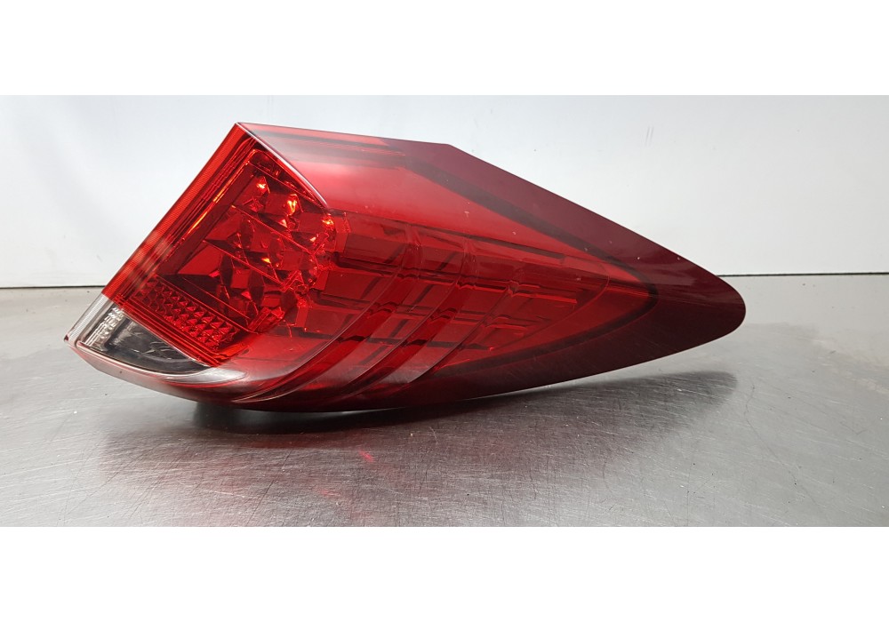 Recambio de piloto trasero derecho para honda civic (fk) 1.6 i-dtec comfort referencia OEM IAM FR26260204  