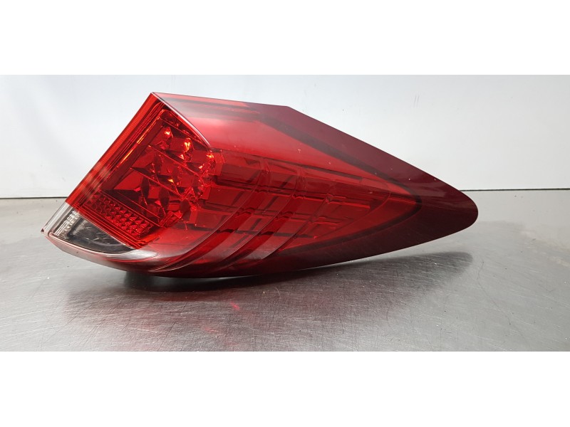 Recambio de piloto trasero derecho para honda civic (fk) 1.6 i-dtec comfort referencia OEM IAM FR26260204  