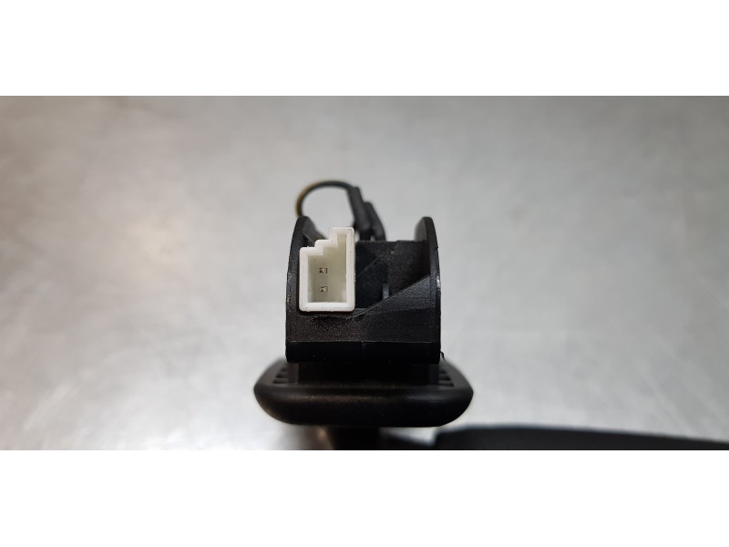 Recambio de parasol izquierdo para bmw serie 1 lim. (f20/f21) 116d m sport referencia OEM IAM 7319157  