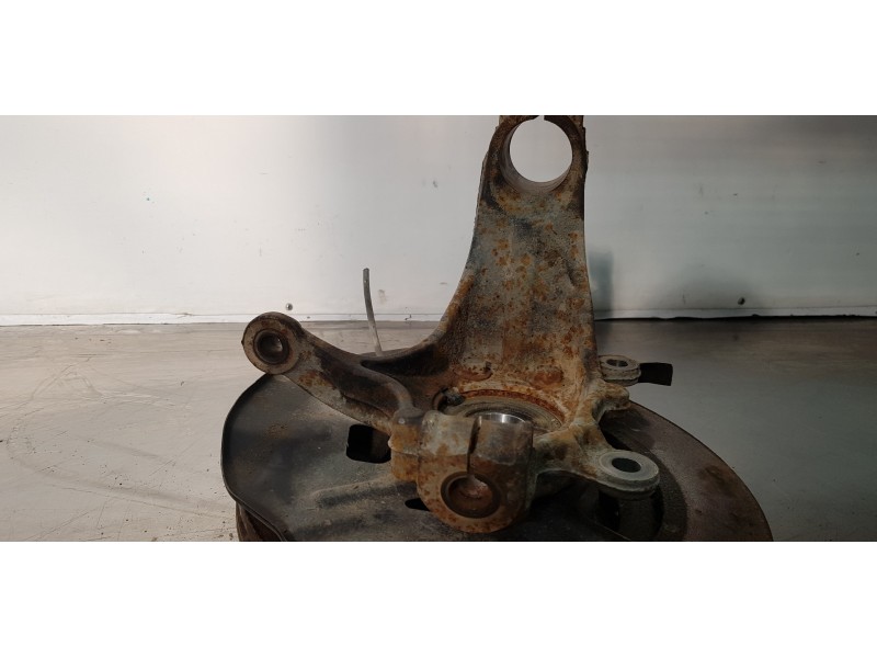 Recambio de mangueta delantera izquierda para nissan x-trail (t32) acenta 4x4 referencia OEM IAM 400154CE0A  