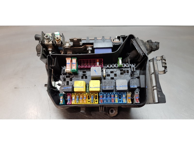 Recambio de caja reles / fusibles para infiniti qx30 premium referencia OEM IAM   