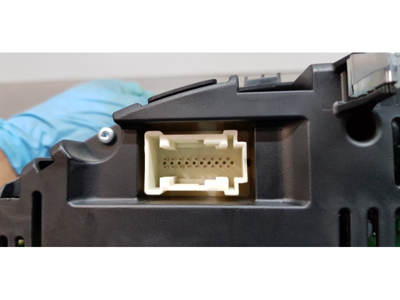 Recambio de cuadro instrumentos para infiniti qx30 premium referencia OEM IAM 24810HW30C  