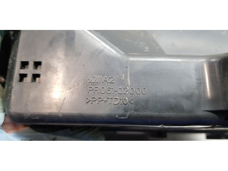 Recambio de caja reles / fusibles para citroen c-crosser exclusive referencia OEM IAM 6500FY 8565A024 