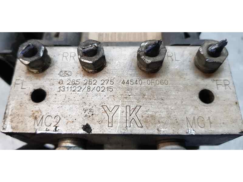 Recambio de abs para toyota verso advance referencia OEM IAM 445400F060  