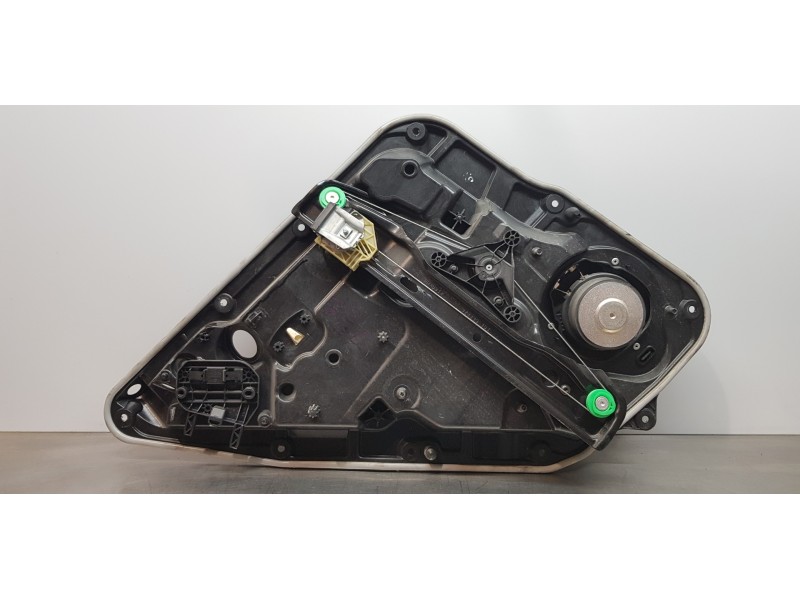 Recambio de elevalunas trasero derecho para infiniti qx30 premium referencia OEM IAM 827205DM0A  