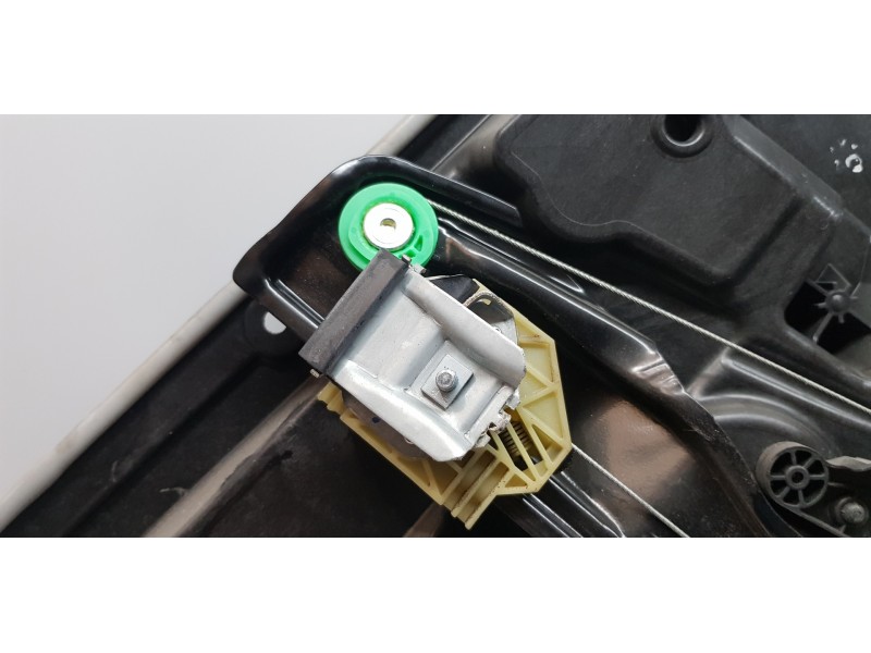 Recambio de elevalunas trasero derecho para infiniti qx30 premium referencia OEM IAM 827205DM0A  