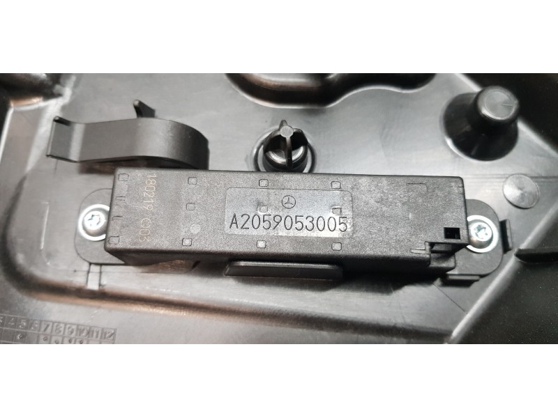 Recambio de elevalunas trasero derecho para infiniti qx30 premium referencia OEM IAM 827205DM0A  