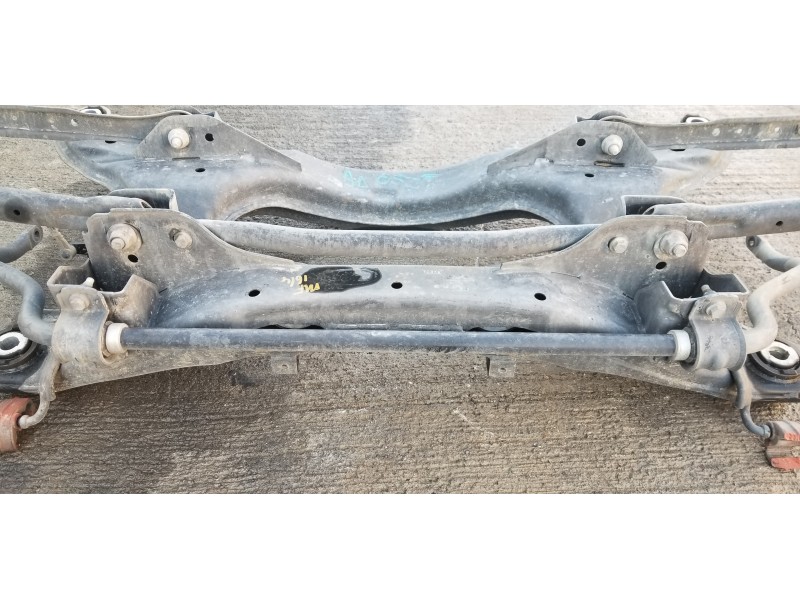 Recambio de puente trasero para land rover evoque prestige referencia OEM IAM LR096549 EJ325K091BF 