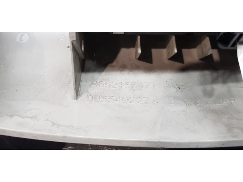 Recambio de luz interior para citroen c5 station wagon exclusive referencia OEM IAM 8146Y7  