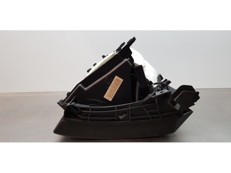 Recambio de guantera para infiniti qx30 premium referencia OEM IAM 685005DF0A  