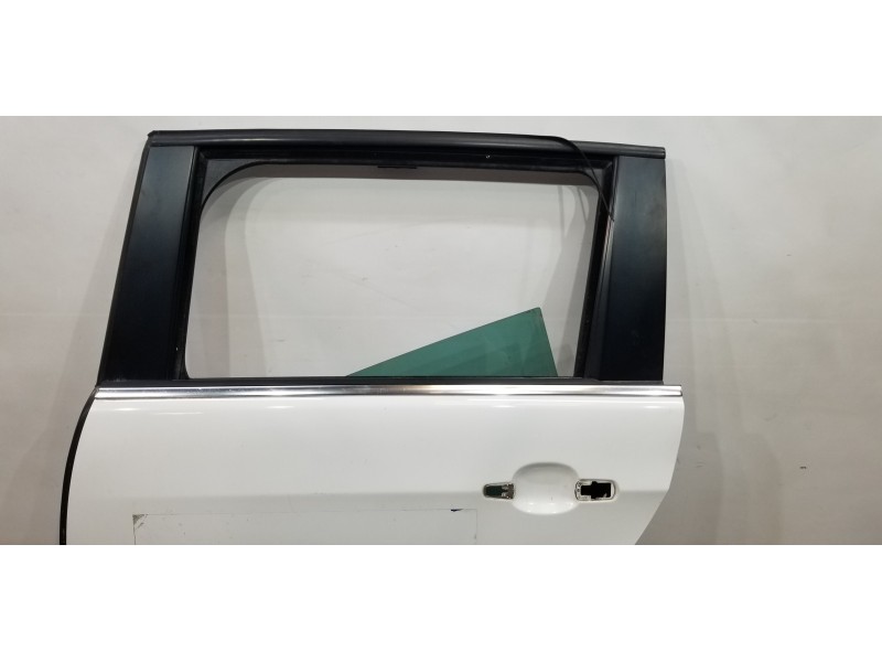 Recambio de puerta trasera izquierda para peugeot 5008 active referencia OEM IAM 9006S6   Recambio de puerta trasera izquierda para peugeot 5008 active referencia OEM IAM 9006S6