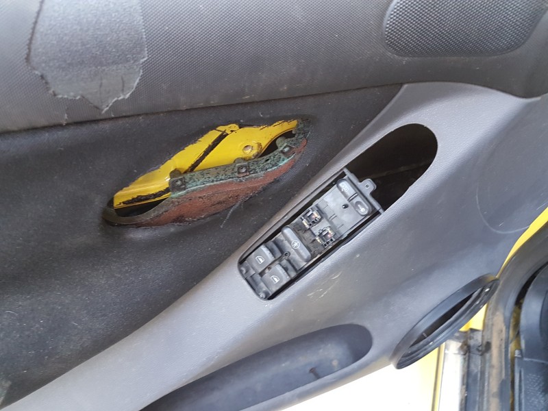 seat leon (1m1) del año 2000