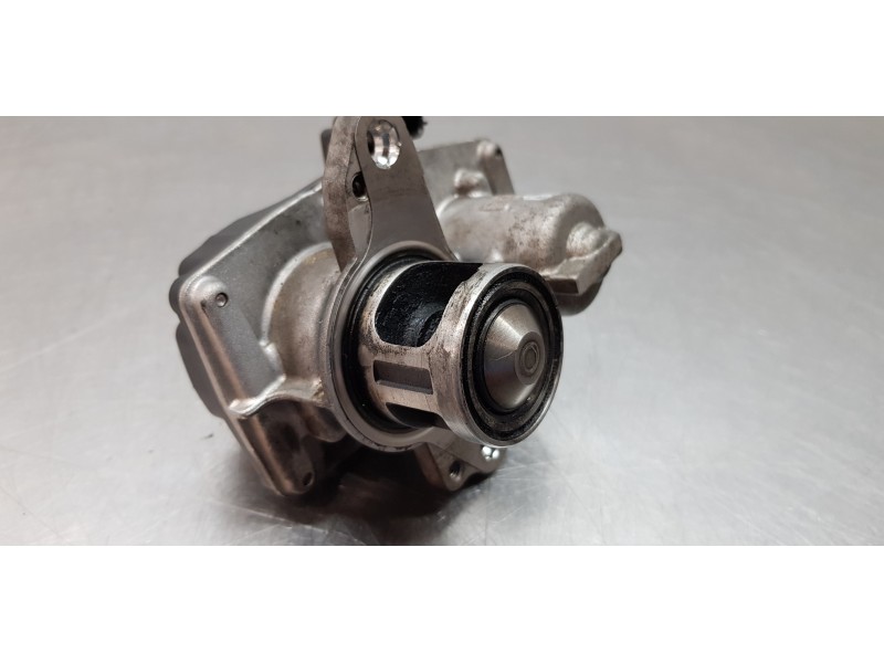 Recambio de valvula egr para renault scenic iv grand zen referencia OEM IAM 147109948R  