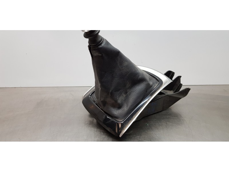 Recambio de palanca cambio para nissan x-trail (t32) acenta 4x4 referencia OEM IAM 341015397R  