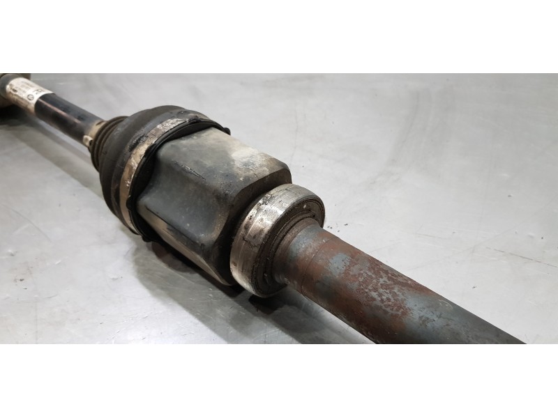 Recambio de transmision delantera derecha para land rover evoque prestige referencia OEM IAM LR061600 EJ323B436AB EJ323B436AB