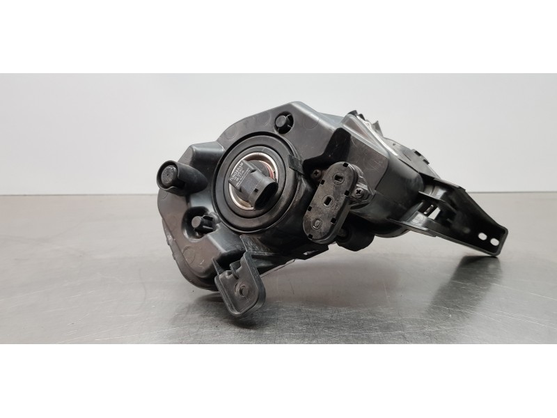 Recambio de faro antiniebla izquierdo para kia ceed sportswagon tech referencia OEM IAM 92201J7000  