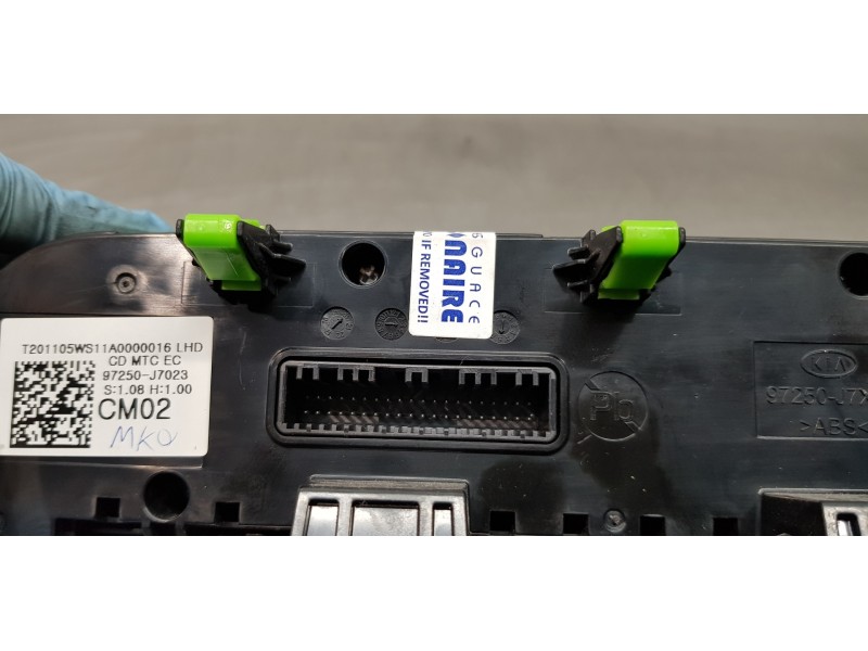 Recambio de mando climatizador para kia ceed sportswagon tech referencia OEM IAM 97250J7023  