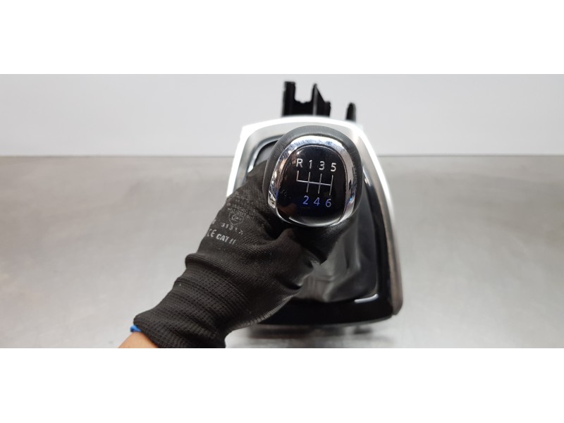 Recambio de palanca cambio para nissan x-trail (t32) acenta 4x4 referencia OEM IAM 341015397R  