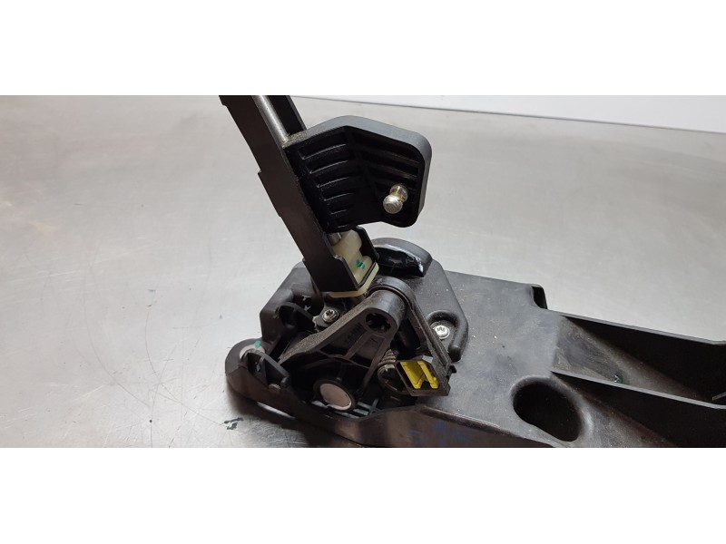 Recambio de palanca cambio para nissan x-trail (t32) acenta 4x4 referencia OEM IAM 341015397R  