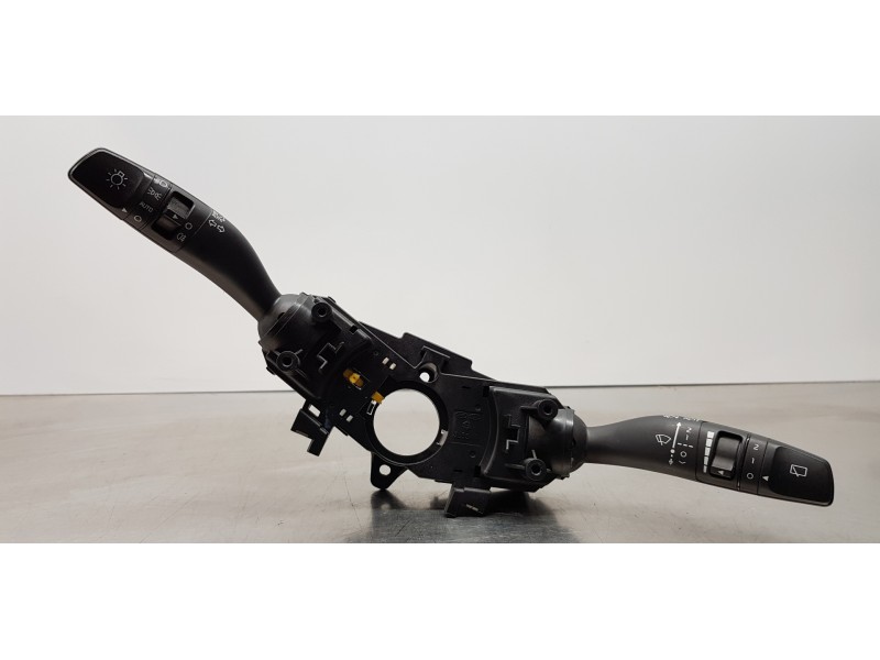 Recambio de mando intermitentes para kia ceed sportswagon tech referencia OEM IAM 93404J7850  