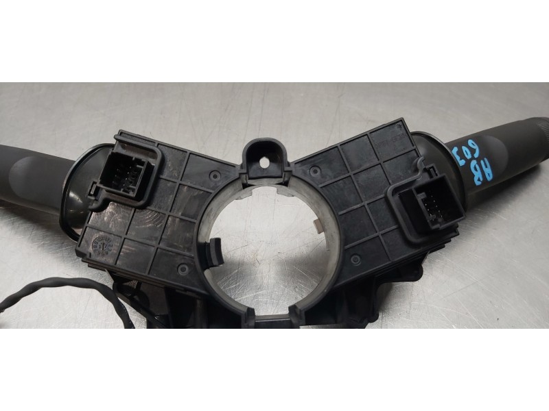 Recambio de mando multifuncion para opel corsa e business referencia OEM IAM 20941129  