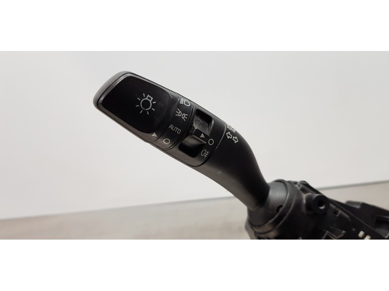 Recambio de mando intermitentes para kia ceed sportswagon tech referencia OEM IAM 93404J7850  