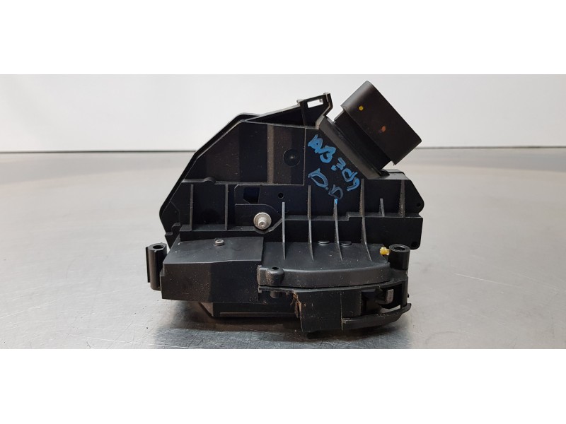 Recambio de cerradura puerta delantera derecha para ford c-max titanium referencia OEM IAM AM5AU21812BC   Recambio de cerradura puerta delantera derecha para ford c-max titanium referencia OEM IAM AM5AU21812BC