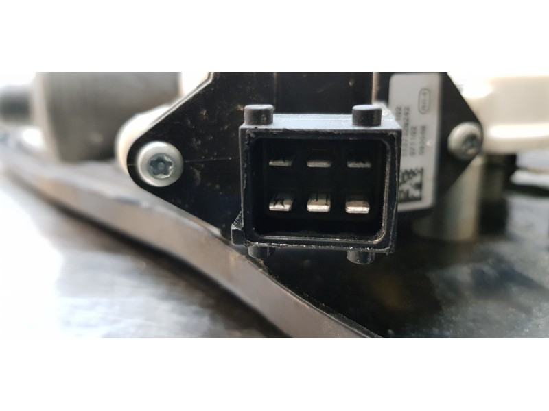 Recambio de elevalunas trasero izquierdo para volvo c70 cabriolet t5 summum referencia OEM IAM 31253533  