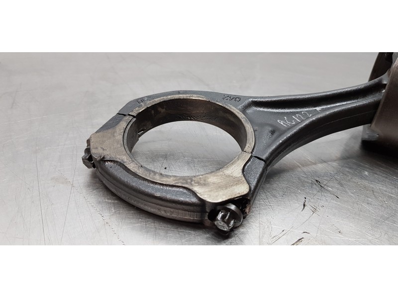 Recambio de piston para jeep gr. cherokee (wh) 3.0 crd laredo referencia OEM IAM 5179423AB  