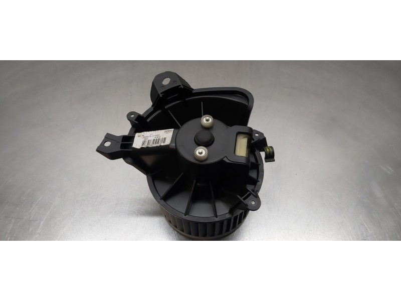 Recambio de motor calefaccion para opel corsa e business referencia OEM IAM 13335075   Recambio de motor calefaccion para opel corsa e business referencia OEM IAM 13335075