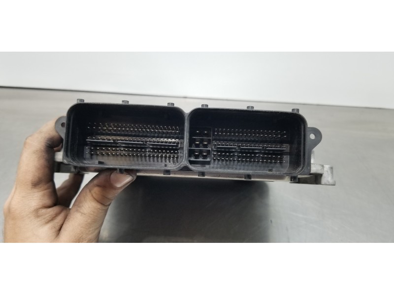 Recambio de centralita motor uce para kia carens ( ) emotion referencia OEM IAM 391712A530 0281033594  Recambio de centralita motor uce para kia carens ( ) emotion referencia OEM IAM 391712A530 0281033594