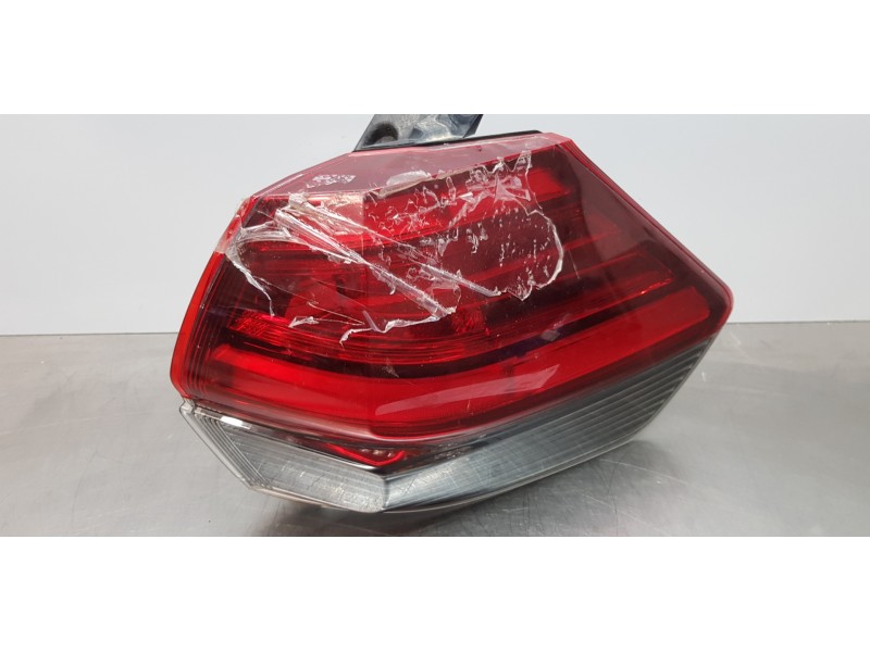 Recambio de piloto trasero derecho interior para nissan x-trail (t32) acenta 4x4 referencia OEM IAM 265506FP0A  