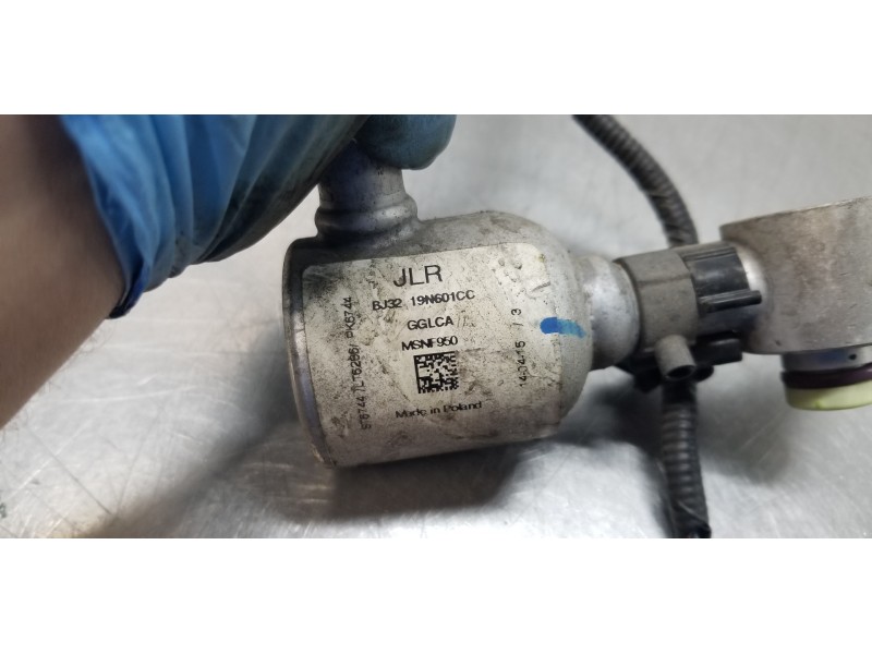 Recambio de tubos aire acondicionado para land rover evoque prestige referencia OEM IAM LR039620 BJ3219N601CC 