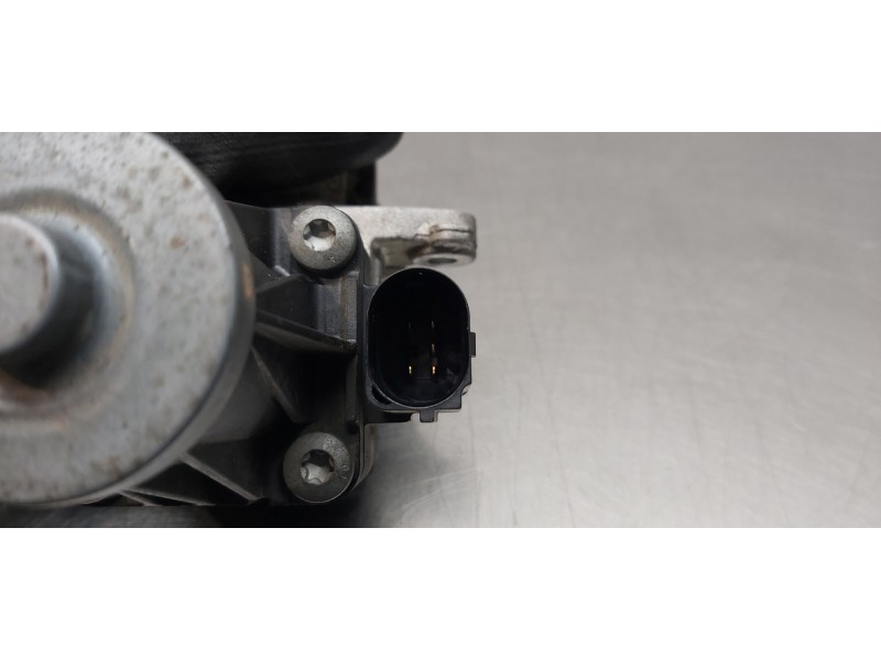 Recambio de valvula egr para opel corsa e business referencia OEM IAM 55249869  