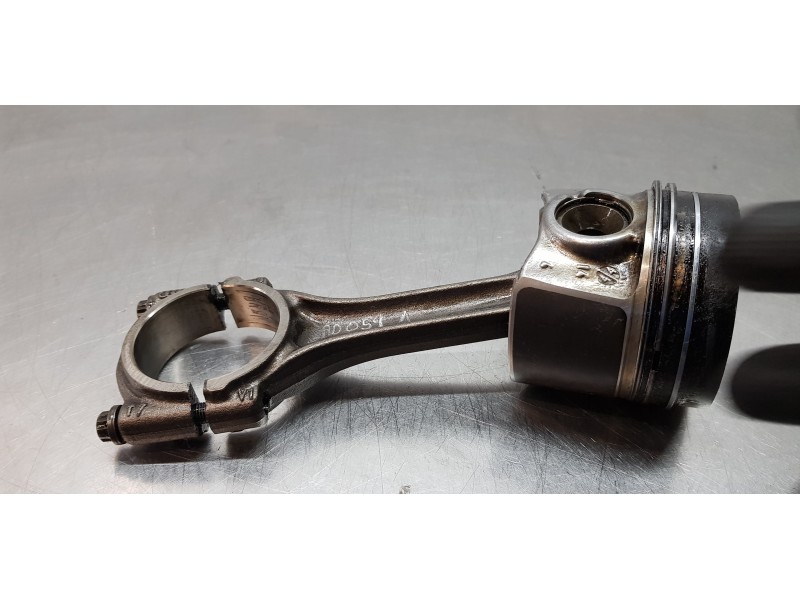 Recambio de biela para volkswagen polo (6c1) advance bluemotion referencia OEM IAM 4E198401P 04B107065F 