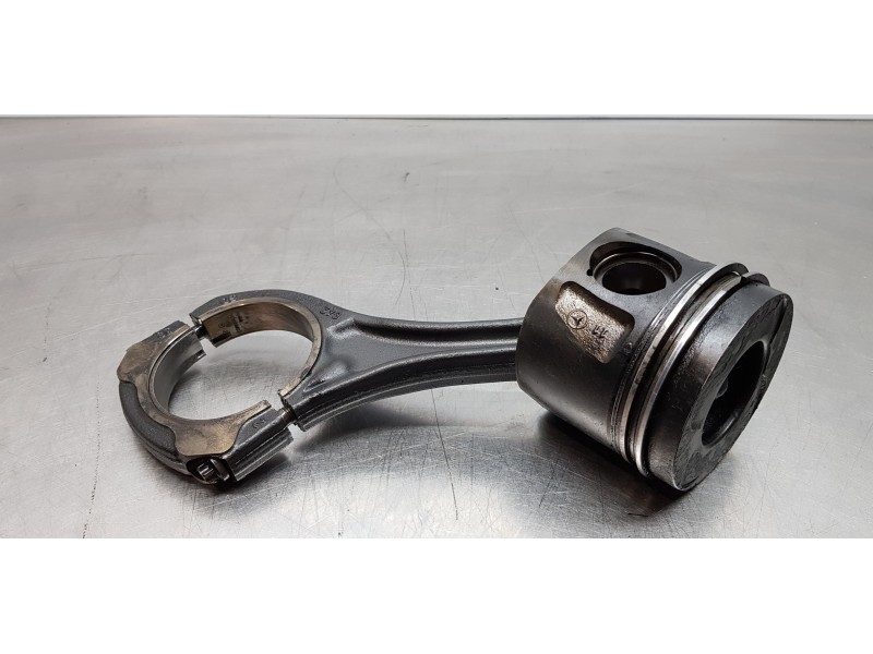 Recambio de piston para jeep gr. cherokee (wh) 3.0 crd laredo referencia OEM IAM 5179423AB   Recambio de piston para jeep gr. cherokee (wh) 3.0 crd laredo referencia OEM IAM 5179423AB