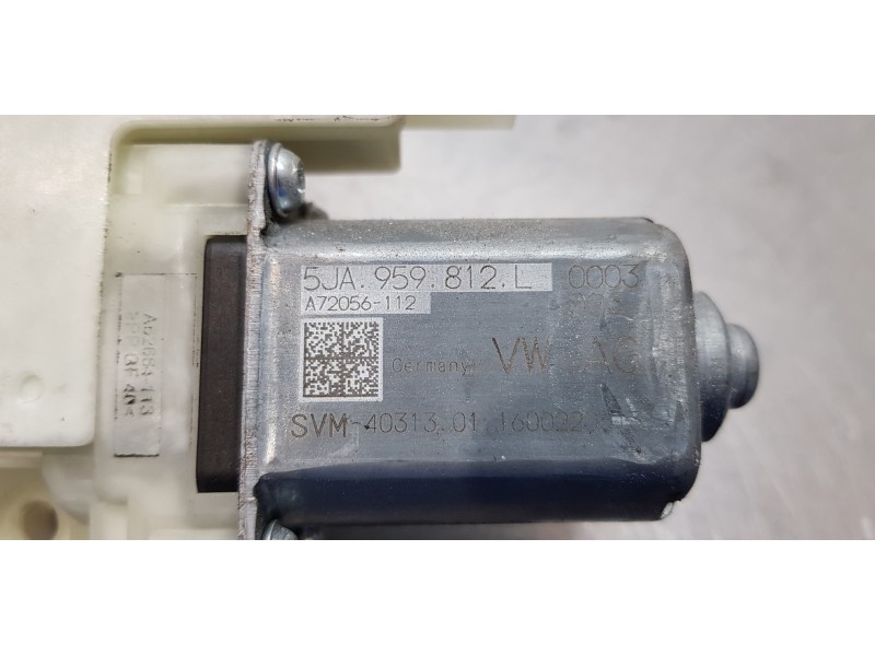 Recambio de motor elevalunas trasero derecho para skoda rapid active referencia OEM IAM 5JA959812L   Recambio de motor elevalunas trasero derecho para skoda rapid active referencia OEM IAM 5JA959812L