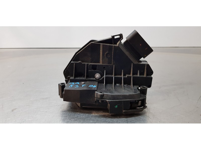 Recambio de cerradura puerta delantera derecha para ford c-max titanium referencia OEM IAM AM5AU21812BB   Recambio de cerradura puerta delantera derecha para ford c-max titanium referencia OEM IAM AM5AU21812BB